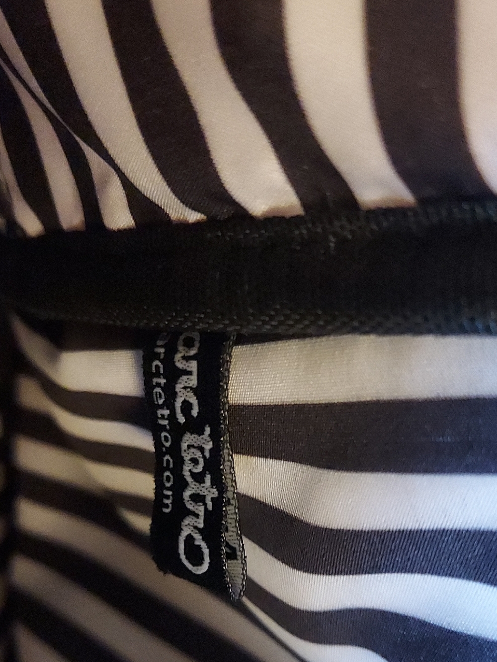 Puppy Lover's Backpack & Matching Wallet - Picture 7 of 9